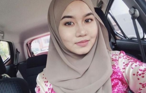Gosumbar Gadis Cantik Yang Janji Bugil Bila Tim Malaysia Menang