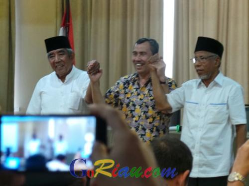Arwin AS Dikukuhkan Sebagai Ketua Tim Relawan Pemenangan Syamsuar - Edy Nasution Provinsi Riau
