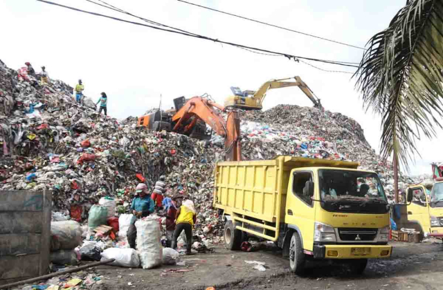 Pengangkutan Sampah Pekanbaru Dikelola Pihak Ketiga, Dibagi Tiga Zona