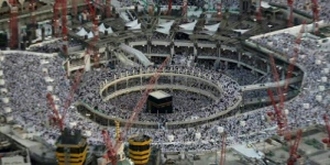 GoRiau Ribuan Pekerja Perusahaan Konstruksi Bin Laden Mengamuk di Makkah