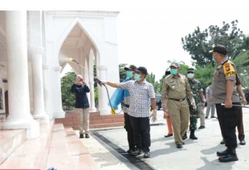 Putus Penyebaran Covid-19, Dewan Siak Dukung Penyemprotan Massal yang Diinisiasi Polri