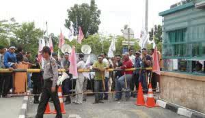 KSBSI Minta Mal SKA Pekanbaru Jangan Jadikan Buruh Sebagai Keranjang Sampah, Disnaker Harus Bertindak