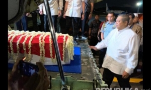 GoRiau Tiba di Lanud Halim Perdanakusumah, Jenazah Ani Yudhoyono Disambut Upacara Militer