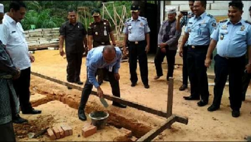 Disponsori Tiga UPT, Pasukan MPN Rutan Rengat Bangun Fasum Masjid Al-Ikhwan, Wabup: Ini Hal yang Patut Dicontoh