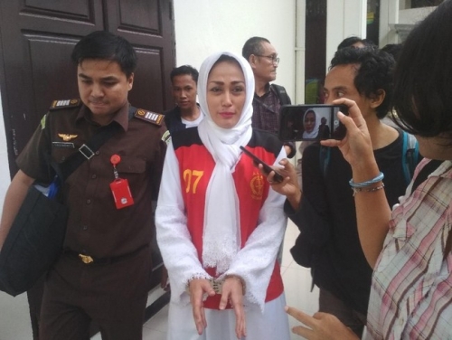 Peras Irjen BS Rp35 Miliar, Hukuman Artis Sisca Dewi Diperberat MA Jadi 4 Tahun Penjara