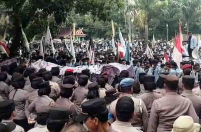 FKUB dan Gubernur Riau Ingatkan Pentingnya Kendalikan Emosi Saat Unjuk Rasa