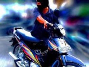 GoRiau Beralasan Keluarga Tertabrak, Sopir Oplet Rampas Sepeda Motor