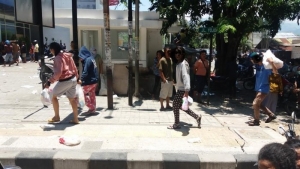 GoRiau Korban Gempa di Palu Terpaksa Menjarah Makanan untuk Bertahan Hidup
