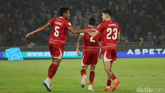 Menang Telak 9-2, Serangan Agresif Timnas Indonesia Taklukkan Pertahanan Bangladesh