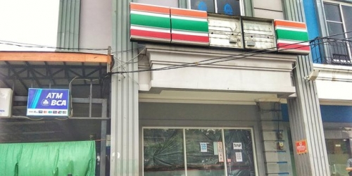 WartaPKU.com Bisnis Ritel Berguguran, Sudah 1.200 Karyawan Kena PHK