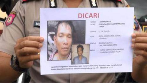 Edi Palembang Ditangkap Setelah 3 Pekan Diburu, Tersangka Sempat Mencoba Ambil Senjata Petugas