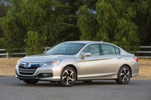 GoRiau Dua Motor Listrik untuk Honda Accord PHEV 2014