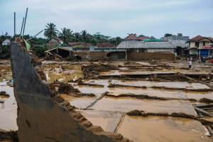 Banjir Bandang Hancurkan 14 Jembatan di Lebak