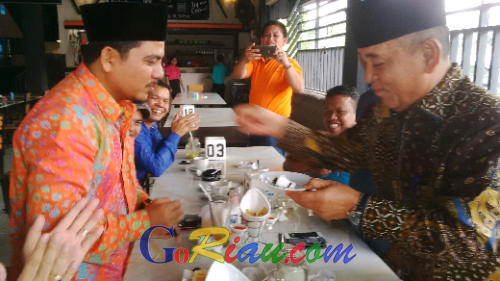 Berniat Maju di Pilgub Riau 2018, HM Harris Gandeng Yopi