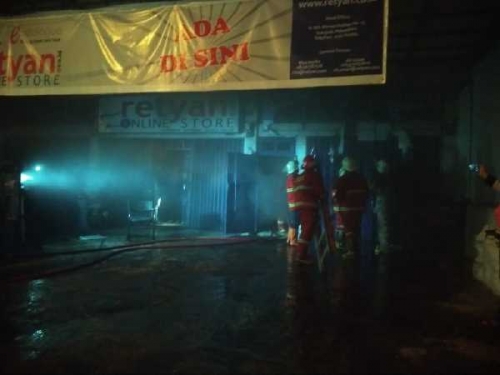 Baru Saja, Kebakaran Terjadi di Jalan Ahmad Dahlan Pekanbaru