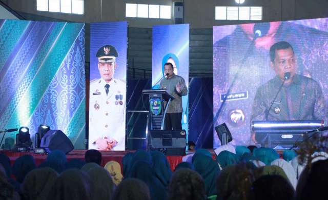 Pj Walikota Pekanbaru Buka Jambore PKK dan BKMT Bukitraya, Dimeriahkan Micky AFI