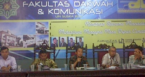 Pertemuan Dosen FDK UIN Suska Riau Mempersiapkan Perkuliahan Semester Genap TA 2014-2014