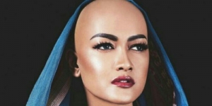 GoRiau Berkepala Plontos, Julia Perez Mirip Manekin