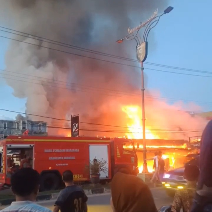 Enam Kios di Kuansing Terbakar, Kerugian Ditaksir Miliaran Rupiah