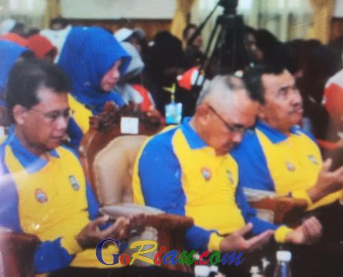 Selesai Paripurna Gubernur Riau Definitif, Andi Rachman Pergi ke Siak