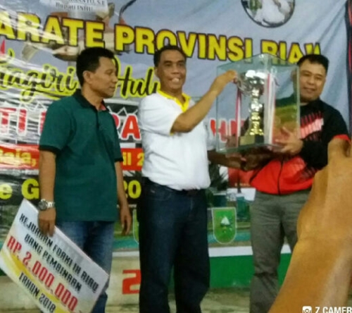 Sabet 50 Medali, Inkanas Polda Riau Juara Umum Kejurda Karate