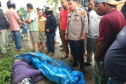 Mayat Pria Bertubuh Gempal Ditemukan Terkapar di Jalan Yos Sudarso Rumbai, Begini Ciri-cirinya