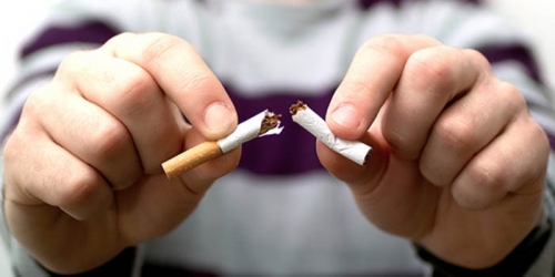 Ingin Sukses Berhenti Merokok... Jauhi 5 Hal Ini