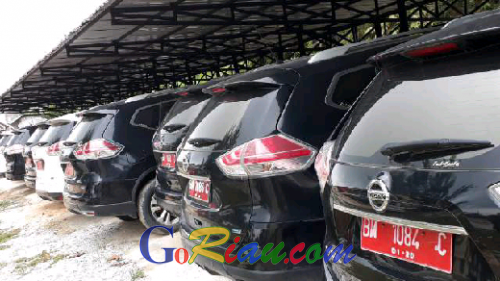 Puluhan Mobil Bekas Anggota DPRD Pelalawan Akan Dibagi-bagi