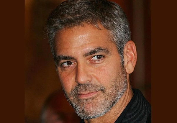 Penampilan Elegan George dan Amal Clooney di Festival Film Venesia