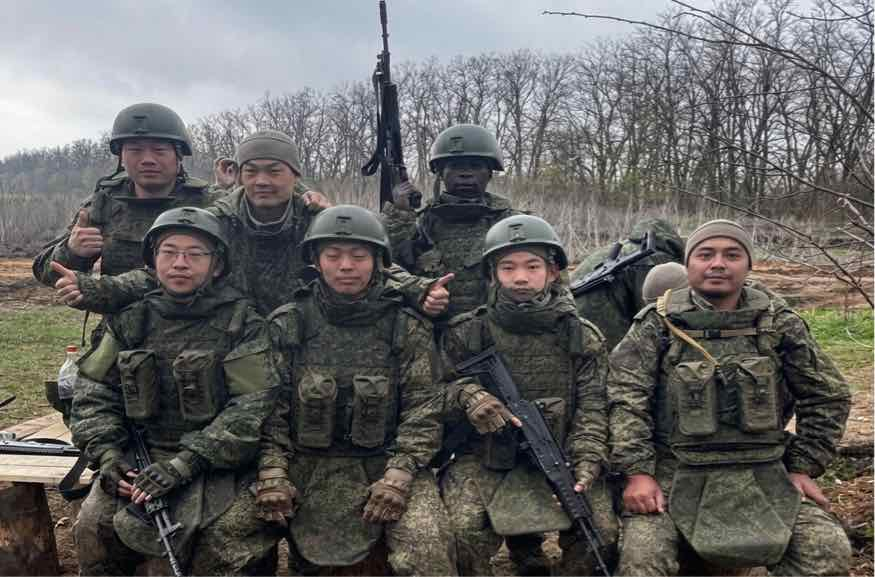Pemerintah Telusuri 8 WNI Gabung Tentara Rusia, Yusril: Kita Hati-hati