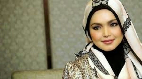 Komentar Siti Nurhaliza di Instagram Christiano Ronaldo Hebohkan Rakyat Malaysia