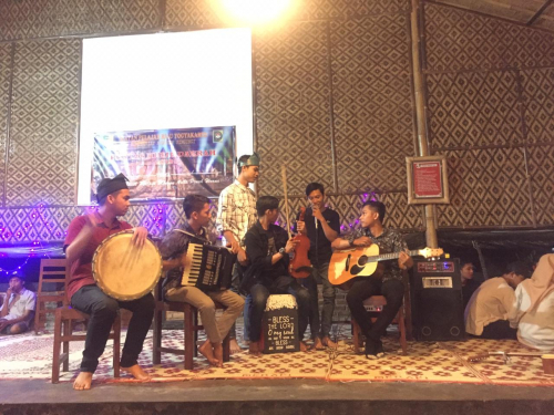 Mahasiswa Kuansing Bawakan Lagu Kuantan Tanah Tumpah Pada Pentas Musik Daerah di Yogyakarta
