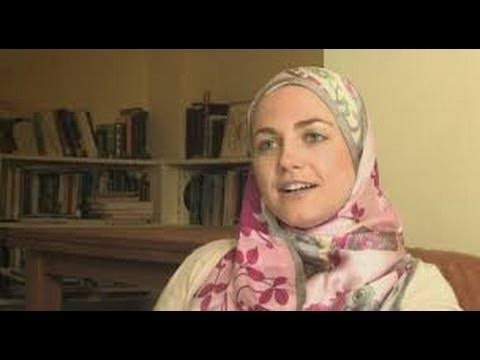WartaPKU.com Tertekan dalam Kultur Seks Bebas, Camilla Leyland Memutuskan Jadi Muslimah Saat Usia 20 Tahun