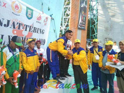 Tim Panjat Tebing Riau Tambah Medali Emas dan Perunggu di Porwil X Bengkulu