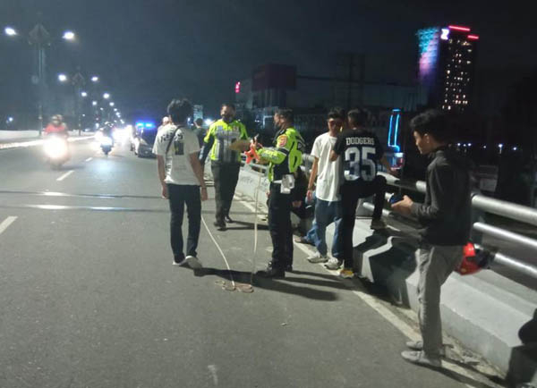 Polisi Masih Selidiki Penyebab Kecelakaan yang Tewaskan Dua Sejoli di Flyover SKA Pekanbaru