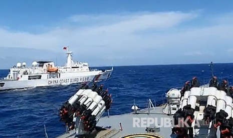 WartaPKU.com TNI AL Usir Kapal China di Perairan Natuna