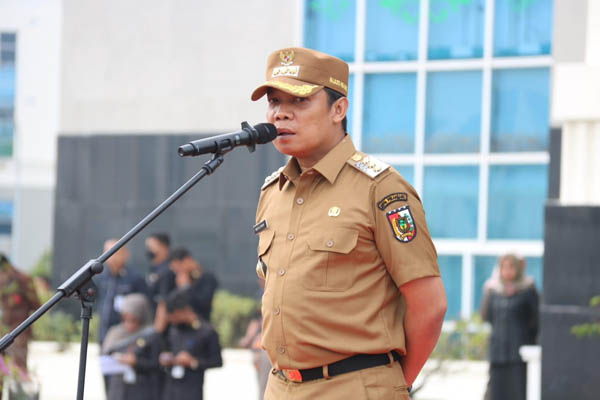 Pj Wali Kota Pekanbaru Risih Temukan Tumpukan Sampah di Kantor OPD