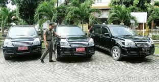 Kesal Lihat Mantan Anggota DPRD Tak Punya Itikad Baik Kembalikan Mobil Dinas, Satpol PP Bengkalis Terpaksa Main Keras