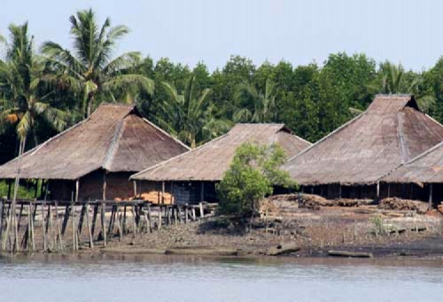 Angin Kuat, Panglung Arang di Selat Rengit Terbakar, Dua Tungku Pecah