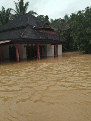 Hingga Malam Ini, Hampir 300 KK di Kuansing Telah Mengungsi Akibat Banjir