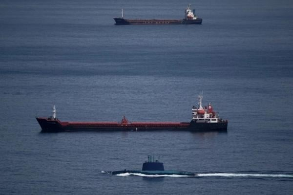 Lonjakan Harga Minyak Mentah Global Pasca Tragedi Selat Hormuz Patut Diwaspadai, Kata Ekonom Ada Sisi Positif-Negatifnya