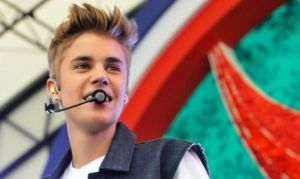 GoRiau Hormati Azan, Justin Bieber Hentikan Konser Sampai 2 Kali