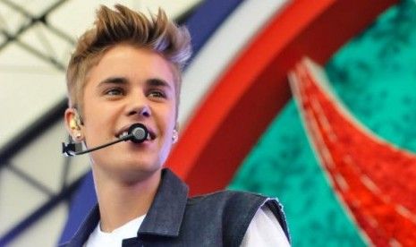 Hormati Azan, Justin Bieber Hentikan Konser Sampai 2 Kali