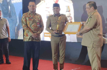 Pelalawan Terima Penghargaan Pembangunan Terbaik 1 di Riau, DPRD Apresiasi Kinerja Bupati Zukri