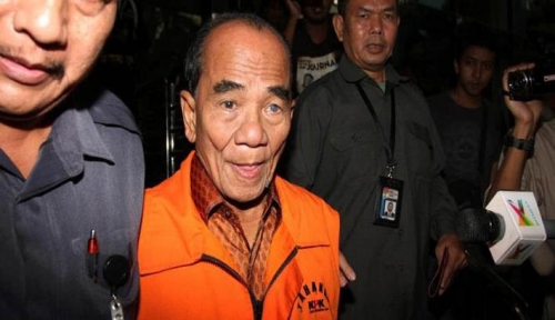 Gubernur Riau Non Aktif Annas Maamun Ngotot Bantah Terima Suap
