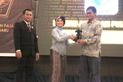 RAPP Raih Madya Award 2016, Djarot Handoko: Kita Harus Bayar Pajak Tepat Waktu