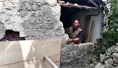 Pulang Tahlilan Usai Gempa, Yoyok Kaget Lihat Rumahnya Ambruk