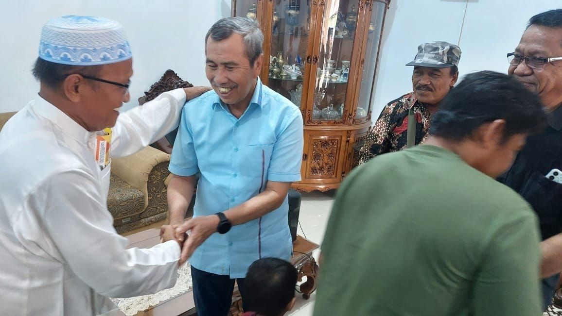 Tokoh Masyarakat Bukit Kapur Dumai Tinggalkan Pelantikan Anggota DPRD Demi Jumpa Cagubri Syamsuar