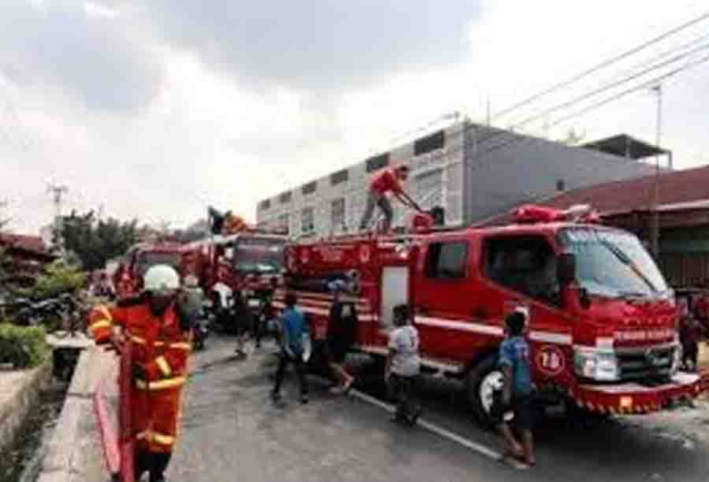 Ini Nomor Telepon Damkar Pekanbaru yang Siaga 24 Jam