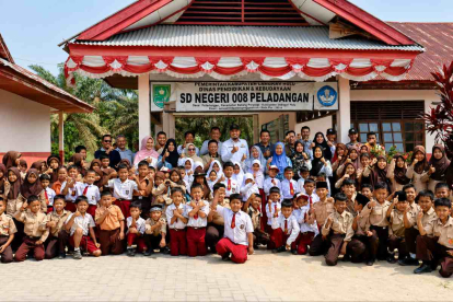 Blusukan ke Pelosok Inhu, Bupati Ade Agus Menginap di Tepi Sungai demi Dengar Aspirasi Warga Batang Peranap